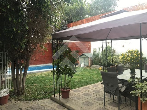Imagen 2 de 24 de Casa En Venta De 5 Dorm. En La Florida