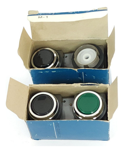 Lot Of 2 Idec Izumi Abbn1111 / Abbn1120 Pushbutton S Ccs