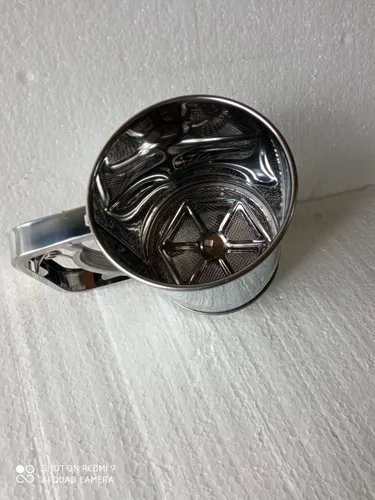 Tamizador Cernidor Inox Tipo Taza Con Gatillo 9,5x13 Cms
