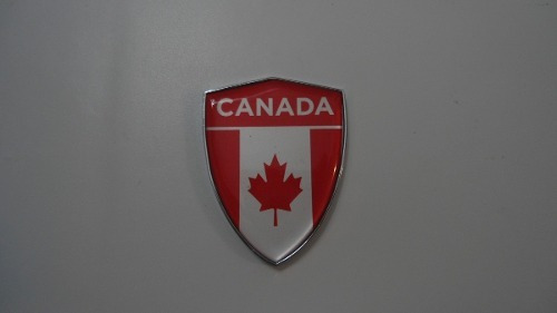 Imagem 1 de 1 de Emblemas Escudo Cromado Resinado Canada + Brinde
