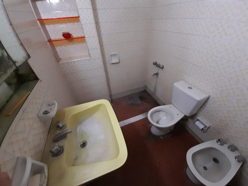 Imagen 10 de 21 de 31/59, Casa, Venta, 9 Habitaciones, Garage, Patios, 3 Baños