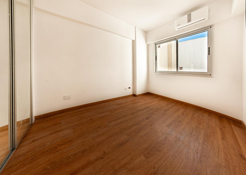 Venta Departamento En Palermo Piso Entero Con Balcón. 4 Ambientes Con Dependencia