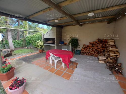 Casa En Venta En Manantiales Bs As
