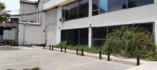 Local Comarcial En Arriendo En Santiago