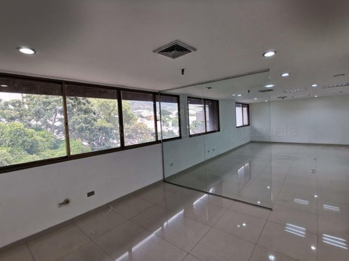 Se Vende Oficina En Los Dos Caminos
