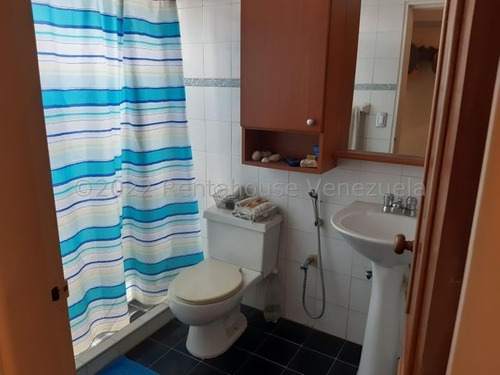 Imagen 24 de 30 de Apartamentos En Venta Este De Barquisimeto, Cod # 23-8881 Excelente Ubicación, Negociable! Mas Información Comunícate 412-1498654 Katty Vasquez Rentahouse. Moderno, Oportunidad, Conservado, Amplio !!