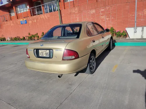 Nissan Sentra B15