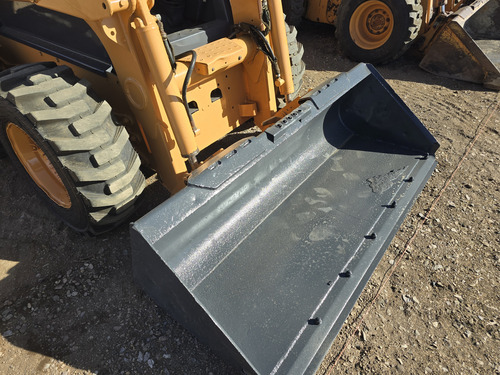 Minicargador Case 60xt Año 2006 Con Auxiliar Para Aditamento