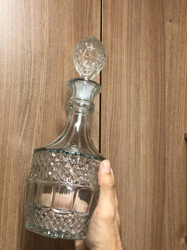 Imagem 3 de 6 de Garrafa Whisky Licoreira Vidro Retrô Vintage Licor Bebida 1l