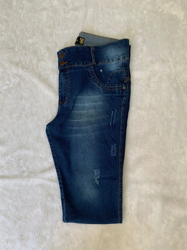 Imagem 2 de 2 de Calça Jeans Feminina Plus Size Barra Dobrável