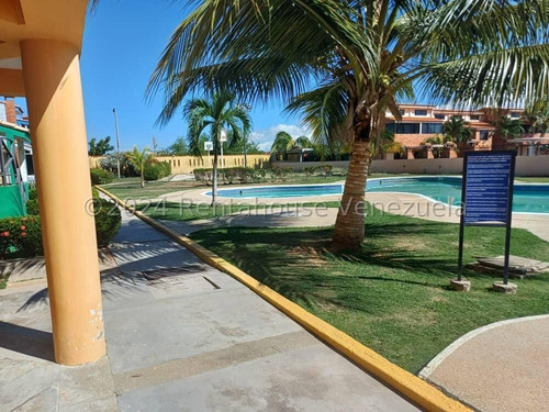 Julio Perez Vende Casa Playera En Chichiriviche Cod Flex #25-4218 A