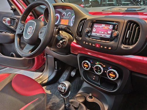 Imagen 9 de 15 de Fiat 500l Pop Star Techo Panorámico Unico