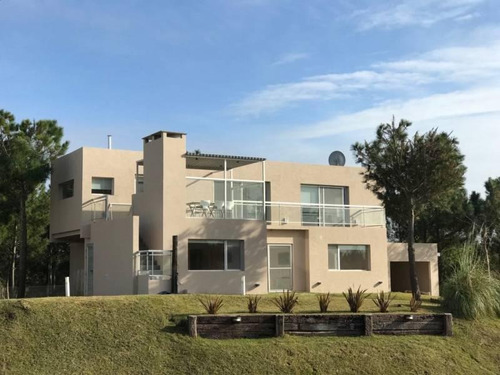 Casa En Venta Costa Esmeralda, Barrio Maritimo