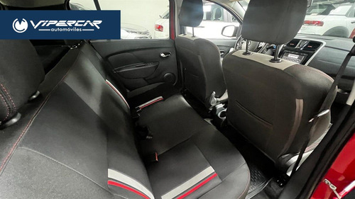 Renault Sandero RS 2.0