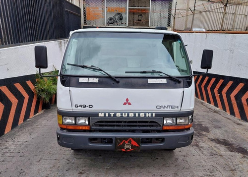 Imagen 2 de 10 de Mitsubishi Canter