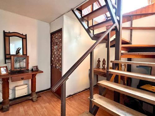 Barrio Gran Bretaña, Amplia Casa, 5d2b+servicio