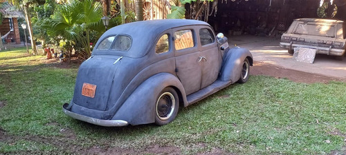 Ford V8 1937 Flathead Humpabk Hotrod