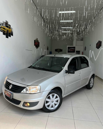 Renault Logan 1.6 Expression Hi-power 4p