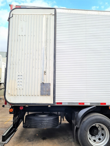 Imagem 7 de 15 de Carreta Frigorífica Randon 2011 Gancheira 28 Pallets Sb 200