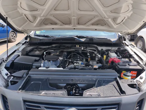 Nissan Np300 Doble Cabina A/a