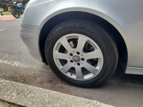 Imagen 5 de 14 de Mercedes Benz E200k