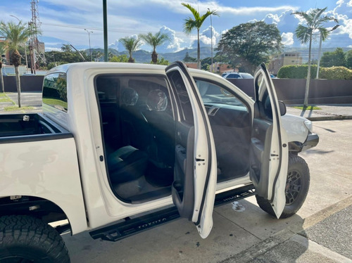Imagen 7 de 10 de Toyota Hilux