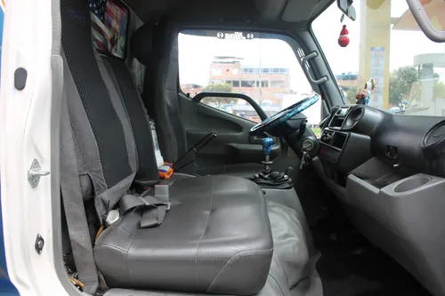 Hino Xzu640l 4.0 Hkmln3 2017 Furgon