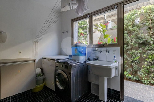 Casa Moderna, Reformada,4 Suítes, Ambientes Amplos E Integrados, Acabamento De Primeiríssima,5 Vagas - 353-im10077