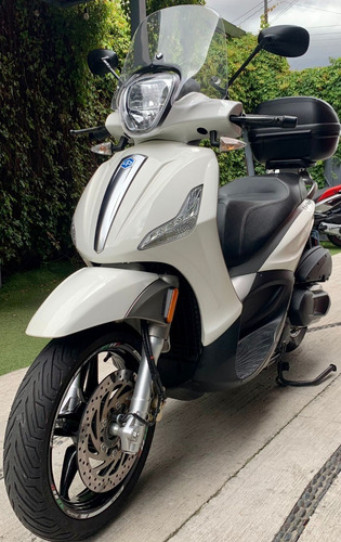 Imagen 3 de 9 de Piaggio Beverly 350