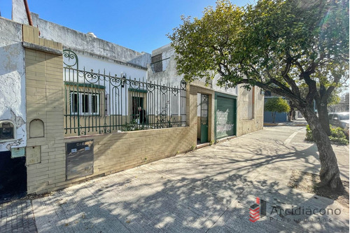 Casa En Venta En Villa Lugano