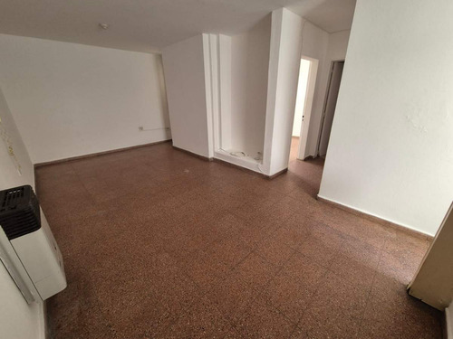 Departamento En Alquiler - Santa Rosa 1ro