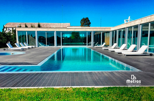 Imagen 13 de 14 de Amueblado - 2 Dorm 2 B - Garaje X2 - Vista Al Mar Y Al Lago - Piscina Climatizada - Seguridad 24hs- Alquiler Apartamento Parque Miramar