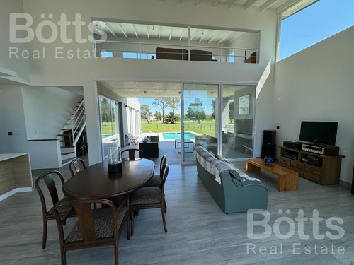 Casa En Venta Barrio Privado Lomas Athletic Club Golf