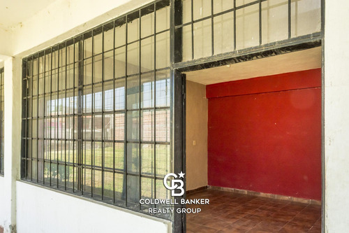 Edificio Comercial En Orán