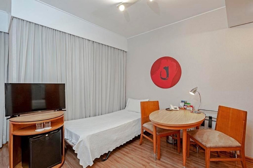 Flat Em Moema, Prox A Av. Sto Amaro, Faculdades Fmu E Anhembi Morumbi - Sf29647