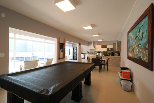 Imagem 3 de 20 de Casa Com Piscina Em Uma Area De 720 M2 Distante Apenas 450 Metros Da Praia Em Peruibe-sp