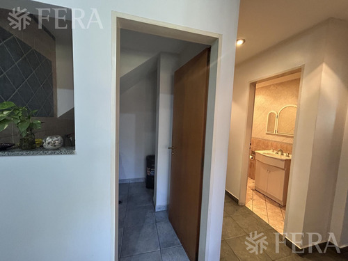 Venta De Casa 5 Ambientes Con Cochera En Don Bosco