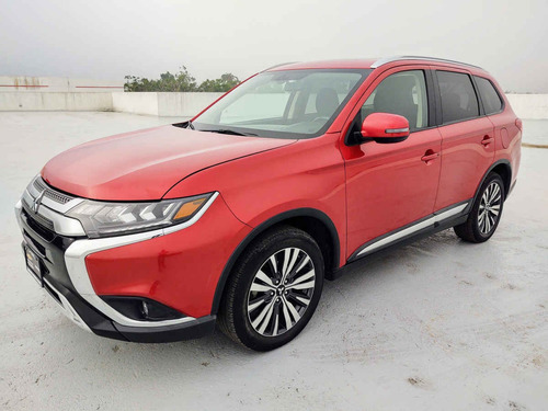 Imagen 1 de 15 de Mitsubishi Outlander 2019 5p Limited L4/2.4 Aut