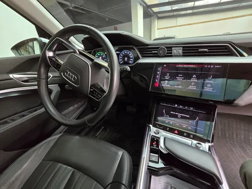 Audi E-tron Prestige