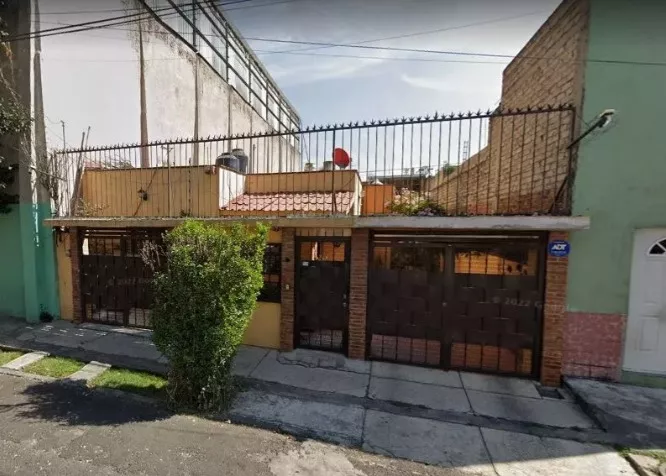 Estupenda Casa A La Venta En La Colonia Claveria, Increíble Remate Bancario