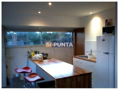Imagen 19 de 24 de Casa En Altos De Punta Piedra Con Vista Al Mar