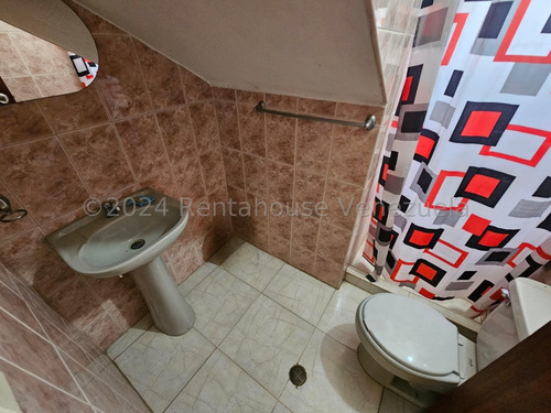 Hemrosa Casa En Venta Con Excelente Distribucion Urb Privada Villa Ingenio Ii La Morita 4 Habitaciones Patio Estacionamiento Estef 24-20481