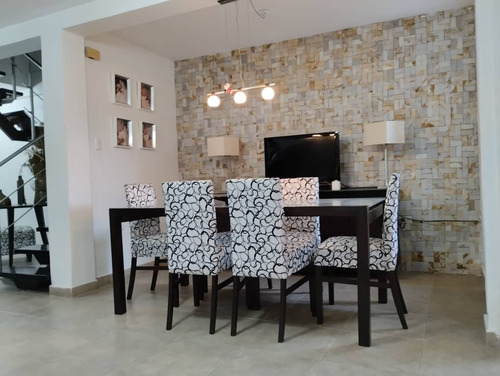 Imagen 7 de 16 de Town House En Conjunto Residencial Cantapiedra. Naguanagua. Zenaida Quintero