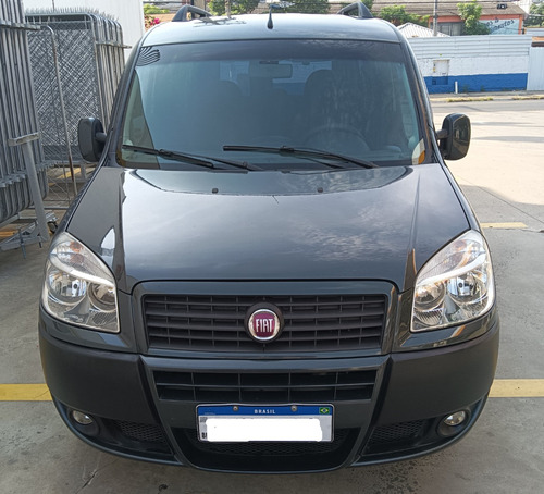 Fiat Doblo 1.8 16v Essence Flex 5p