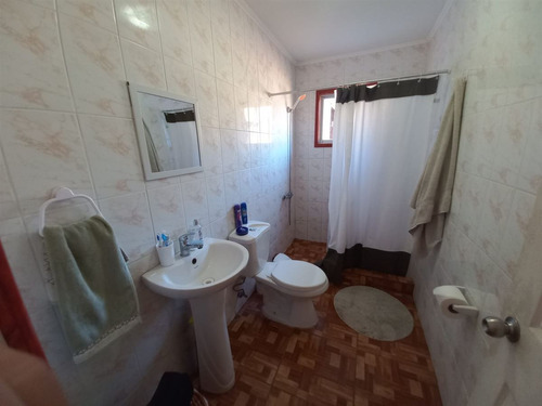 Se Vende Terreno De 5567 Mts2 Con Casa, 3 Dorm. 2 Baños.