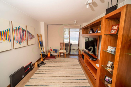 Departamento Amoblado En Venta En Edificio Barrio Parque