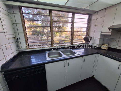Apartamento En Alquiler. Santa Eduvigis. Mls 25-18127