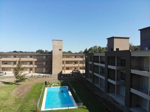 Imagen 4 de 10 de Departamento En Venta Ubicado En Pilar, G.b.a. Zona Norte