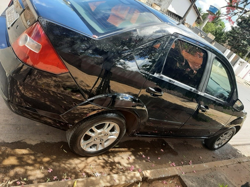 Ford Fiesta Sedan 1.6 Fly Flex 4p 105 Hp 2009