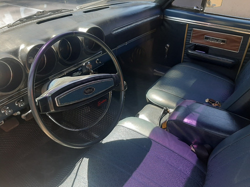 Ford Fairlane 500